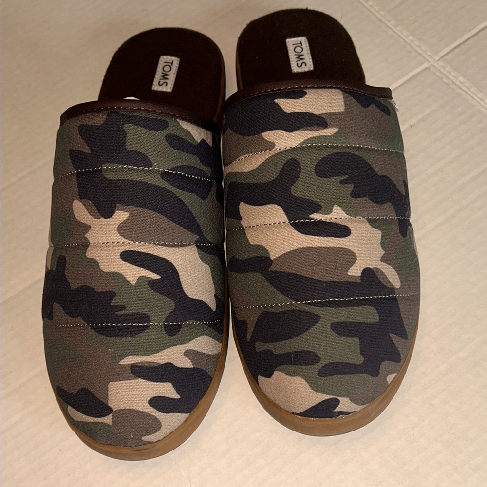 Toms Men’s Harbor slip ons. - Picture 4 of 10